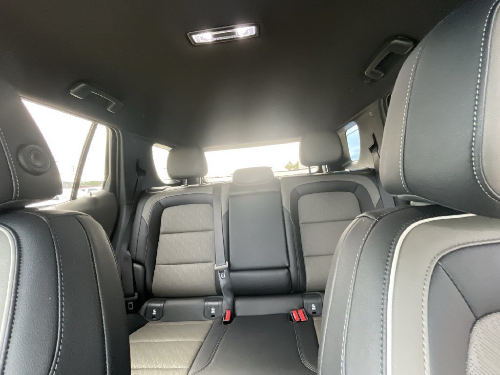 Used 2026 Chevrolet Equinox LT w/ Convenience Package II FWD image 20