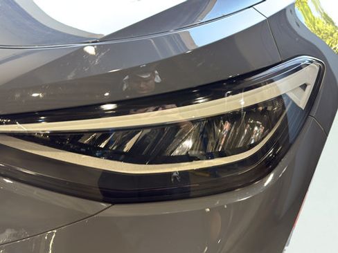 Used 2023 Volkswagen ID.4 2WD image 34