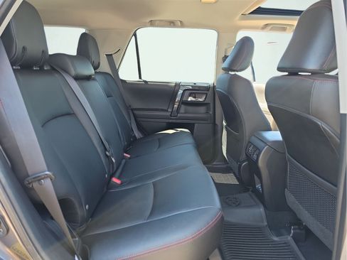 Used 2020 Toyota 4Runner TRD Off-Road Premium w/ Moonroof Package AWD/4WD image 15
