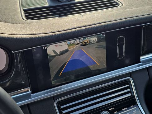 Used 2017 Porsche Panamera 4S image 27