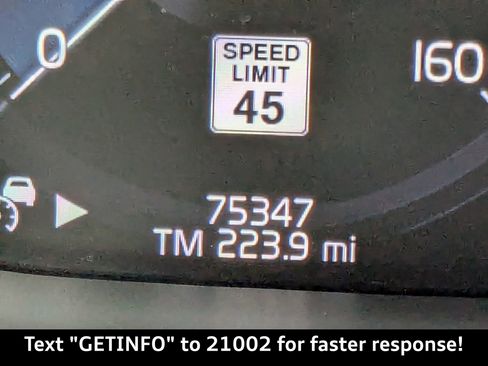 Used 2019 Volvo S60 T8 R-Design image 34