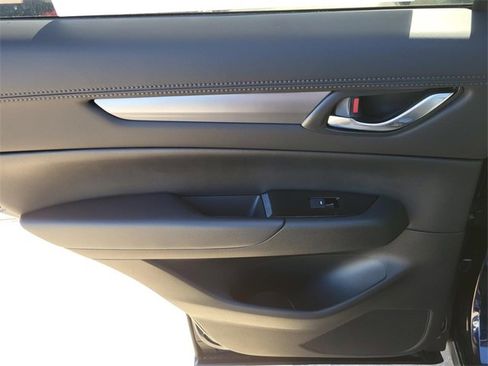 New 2025 MAZDA CX-5 AWD 2.5 S w/ Preferred Package image 11