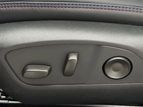 New 2026 Chevrolet Equinox EV RS image 24