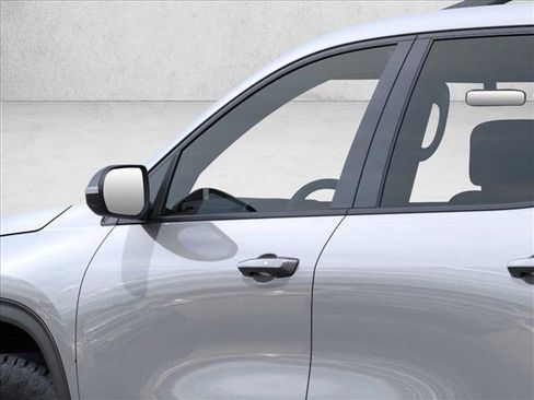 New 2026 Chevrolet Traverse Z71 image 12