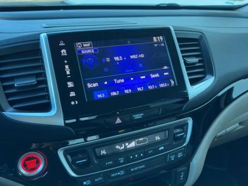 Used 2017 Honda Ridgeline RTL-E image 11