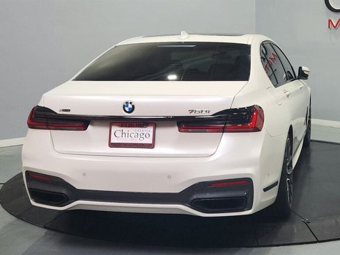 Used 2022 BMW 750i xDrive w/ Executive Package AWD/4WD image 11