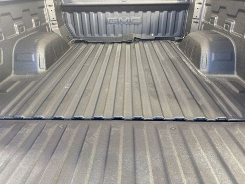 New 2026 GMC Sierra 1500 Elevation image 18