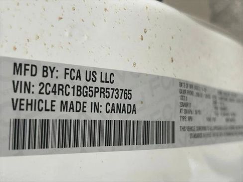 Certified 2023 Chrysler Pacifica Touring-L FWD image 47
