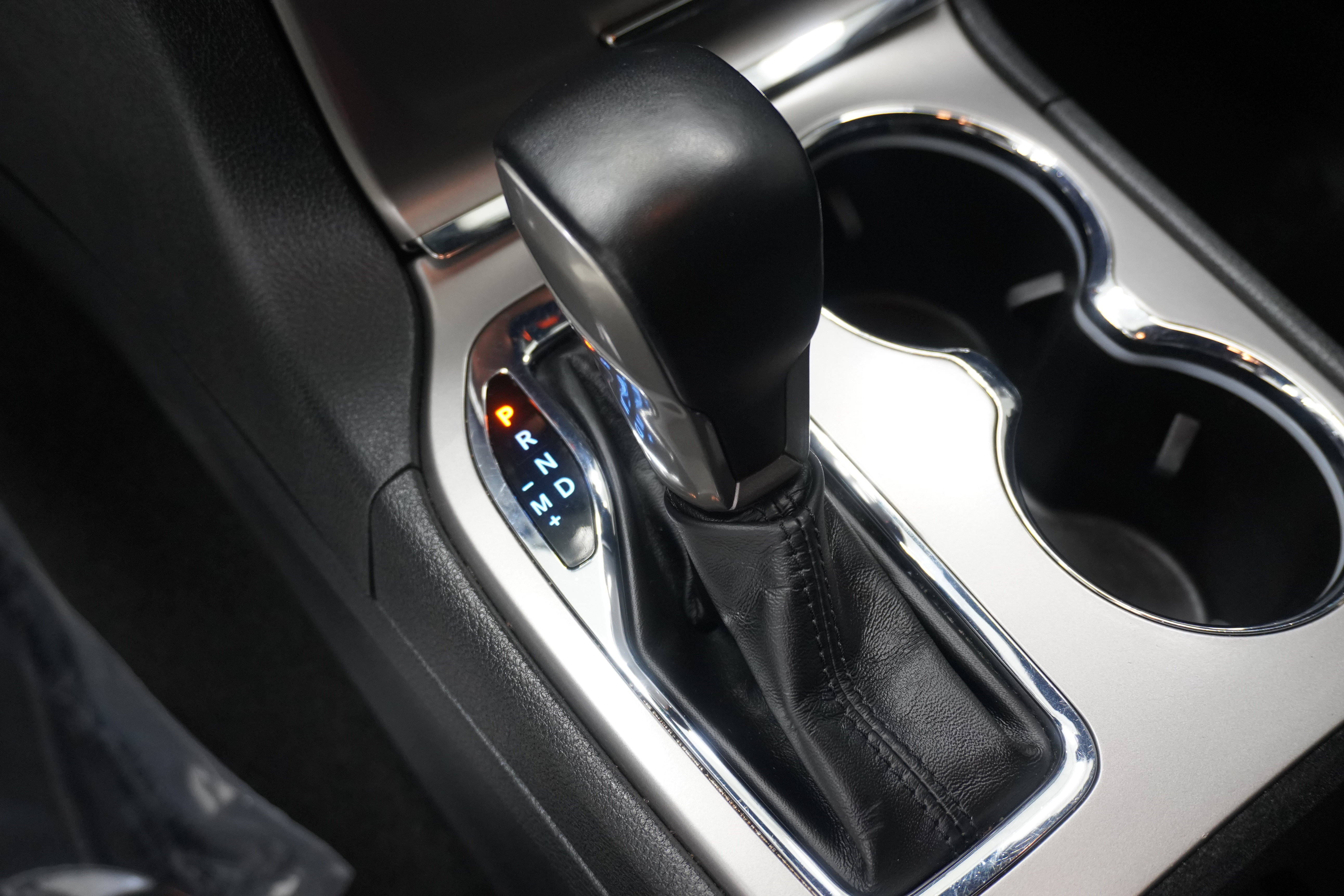 Used 2022 Jeep Grand Cherokee Laredo X RWD image 23