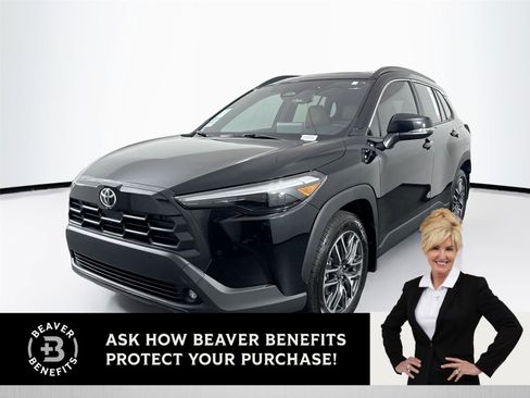 Certified 2026 Toyota Corolla Cross XLE image 1