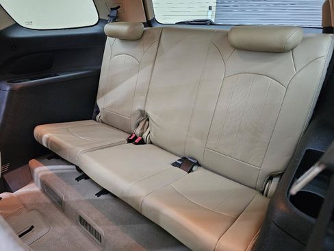 Used 2012 GMC Acadia Denali FWD image 27