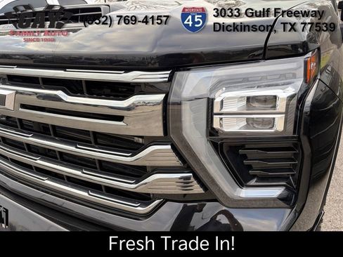Used 2024 Chevrolet Silverado 2500 High Country w/ High Country Premium Package image 2