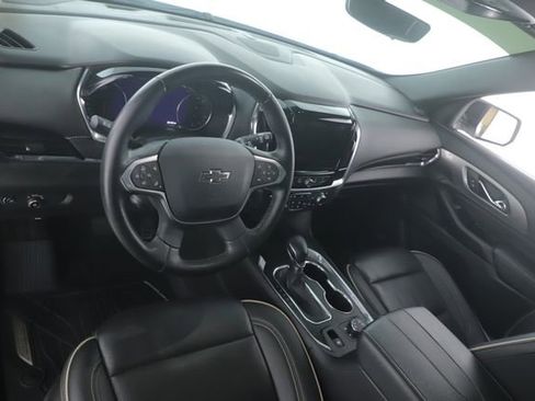 Used 2023 Chevrolet Traverse Premier w/ Redline Edition AWD/4WD image 17