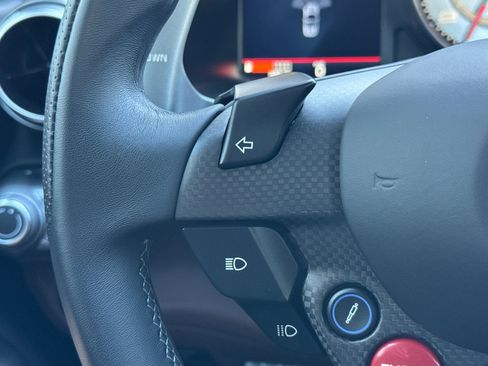 Used 2022 Ferrari 812 GTS image 25