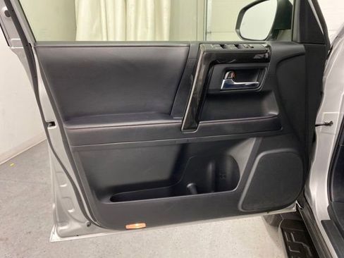 Used 2023 Toyota 4Runner TRD Off-Road image 12