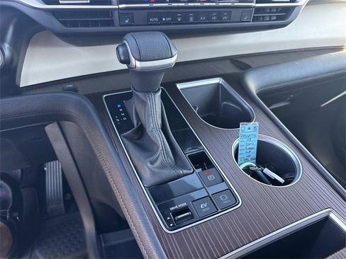 Used 2023 Toyota Sienna XLE image 24