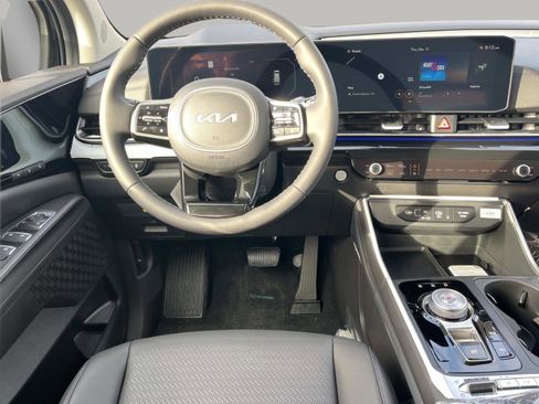New 2026 Kia Carnival SX Prestige FWD image 9