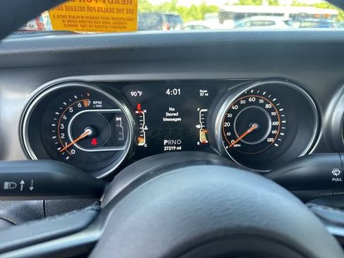 Used 2018 Jeep Wrangler Sport AWD/4WD image 11