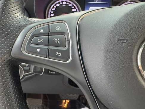 Used 2017 Mercedes-Benz GLC 300 4MATIC Coupe image 27