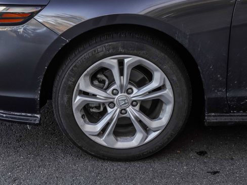 Used 2025 Honda Accord LX image 10