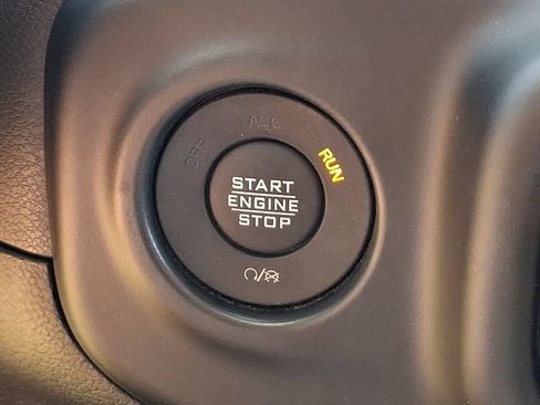 Used 2023 Jeep Wrangler Unlimited Sport AWD/4WD image 27
