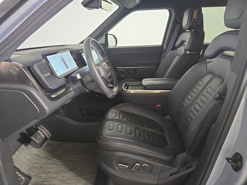 Used 2023 Rivian R1T Adventure image 20