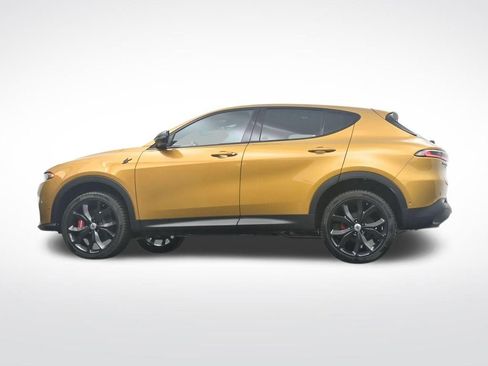 Used 2023 Dodge Hornet GT w/ Track Pack image 38