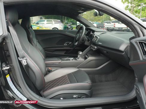 Used 2017 Audi R8 V10 w/ Carbon Exterior Package AWD/4WD image 25
