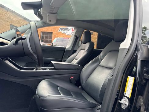 Used 2020 Tesla Model Y Long Range AWD/4WD image 8