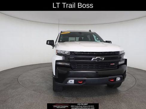Used 2021 Chevrolet Silverado 1500 LT Trail Boss w/ LT Trail Boss Premium Package AWD/4WD image 30