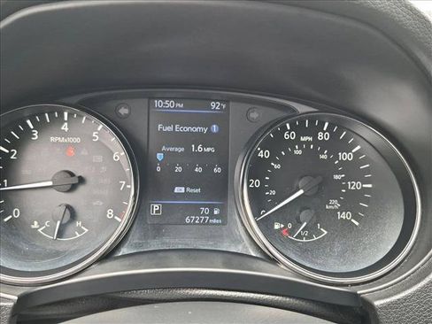 Used 2020 Nissan Rogue SV FWD image 11