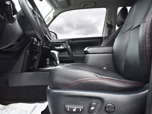 Used 2022 Toyota 4Runner TRD Off-Road Premium w/ Moonroof Package image 8