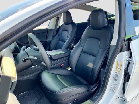 Used 2023 Tesla Model 3 Standard Range image 20