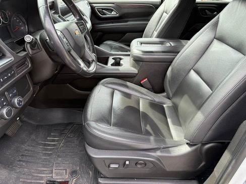 Used 2021 Chevrolet Suburban LT AWD/4WD image 7