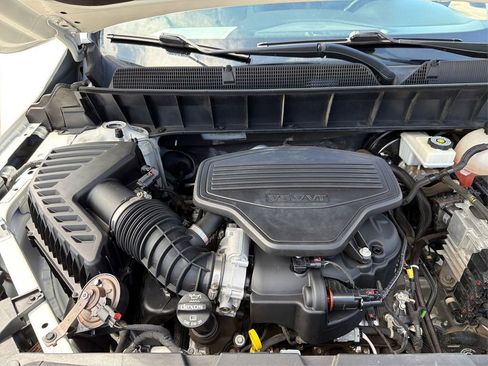 Used 2019 GMC Acadia SLT FWD image 12