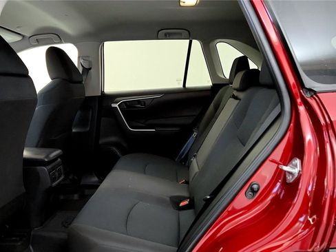 Certified 2024 Toyota RAV4 LE image 21