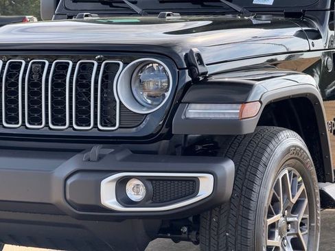 New 2026 Jeep Wrangler Unlimited Sahara AWD/4WD image 10