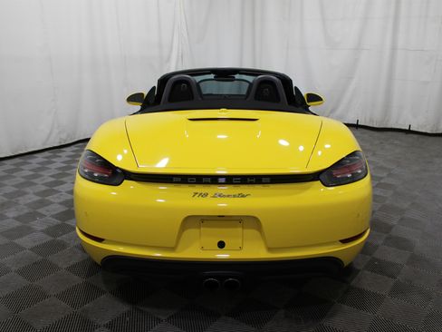 Used 2023 Porsche 718 Boxster w/ Sport Chrono Package image 41