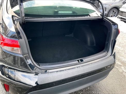 Used 2023 Toyota Corolla LE image 34