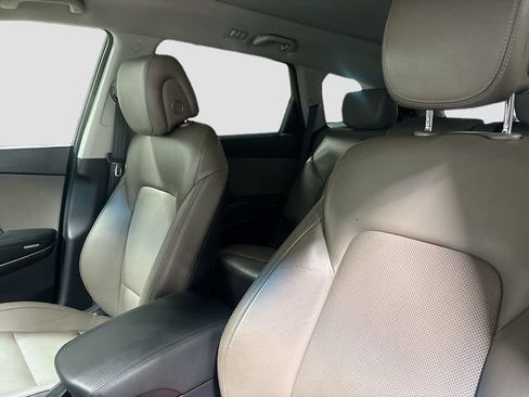 Used 2018 Hyundai Santa Fe AWD image 21