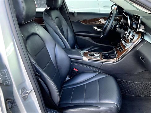 Used 2017 Mercedes-Benz C 300 Sedan image 8