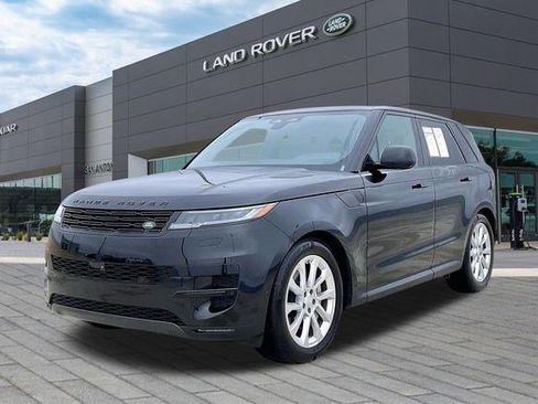 Used 2025 Land Rover Range Rover Sport SE image 1
