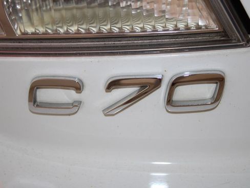 Used 2012 Volvo C70 T5 w/ Climate Pkg image 26