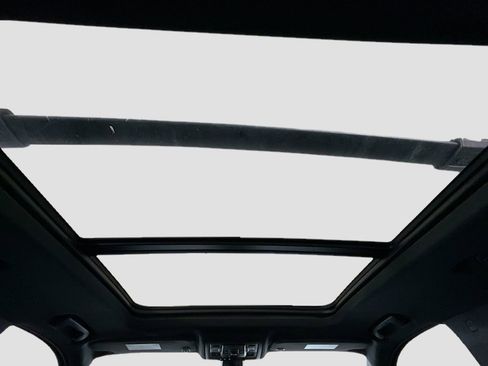 Used 2022 Chevrolet Suburban Z71 w/ Z71 Off-Road Package image 22