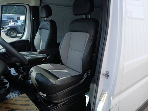 New 2026 RAM ProMaster 3500 w/ Convenience Group FWD image 20