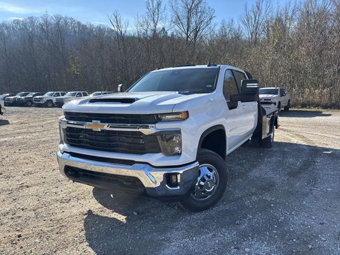 New 2026 Chevrolet Silverado 3500 LT w/ Convenience Package image 12
