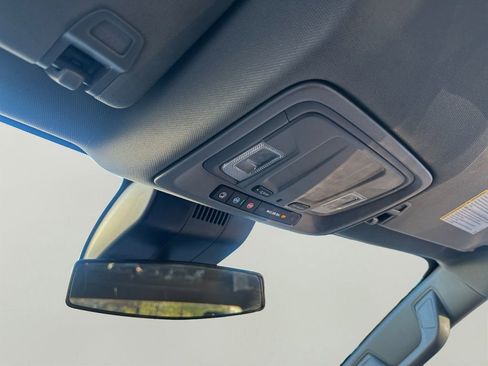 Used 2024 Chevrolet Silverado 2500 LT image 21