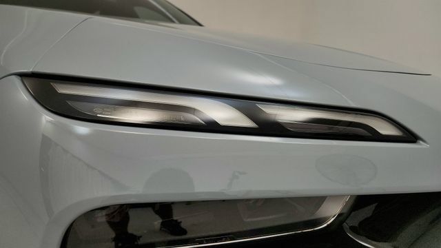 Used 2025 BMW 740i RWD image 22