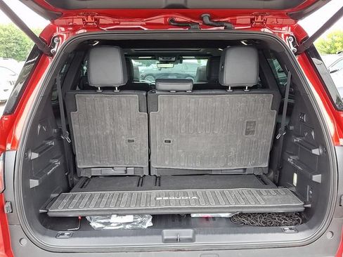 Used 2025 Toyota Sequoia Platinum AWD/4WD image 28