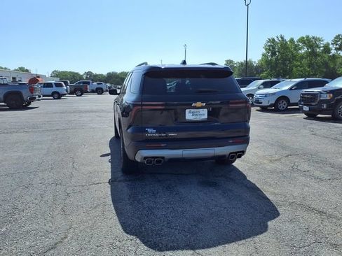 Used 2025 Chevrolet Traverse LT AWD/4WD image 31